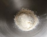 Une image de l'étape 1 de Pâte brisée épeautre, lait et caramel (pour tarte sucrée).