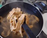Foto del paso 5 de la receta: Fetuccine integrales al huevo (caseros)