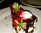 A picture of step 9 of Choco-Strawberry Cake.