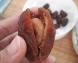 Foto langkah ke 1 dari resep Coklat kurma mede.