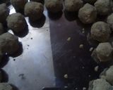 A picture of step 5 of Suji - mawa ke laddu.