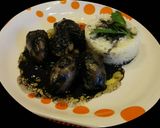 Foto del paso 6 de la receta Calamares rellenos y en su tinta con guarnición de arroz