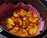 Foto del paso 2 de la receta: Pollo en salsa de mandarina con papas al pimentón en airfryer