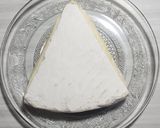 Foto del paso 1 de la receta: 🎄Arbolitos de queso brie, con miel y frutos secos🎄