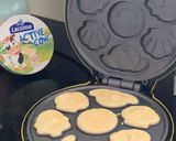 Hình bước làm 2 của món Pancakes pho mai