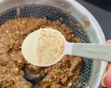 A picture of step 5 of Ragi Gur Papadi.