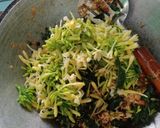 Foto langkah ke 6 dari resep Tumis Bunga dan Daun Pepaya.
