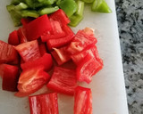 Foto del paso 3 de la receta: Verdinas con verduras y langostinos