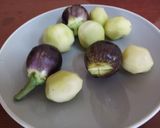 A picture of step 1 of Stuffed Brinjals and Baby Potatoes Sabzi.