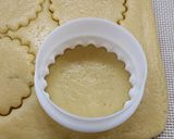 Foto del paso 5 de la receta: ❤️ Heartshaped raspberry filled cookies - Galletas corazón rellenas de frambuesa ❤️