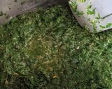 A picture of step 3 of Spinach rice.