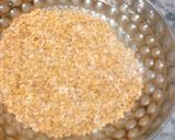 A picture of step 2 of Chicken Daleem(Haleem).