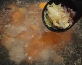 Foto langkah ke 2 dari resep Sop Ayam Simple.
