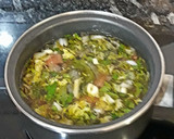 Foto del paso 2 de la receta: Sopa de ensalada