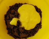 A picture of step 2 of Oreo Mango Dessert.