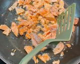 A picture of step 3 of Samon flakes.