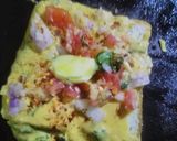 சீஸ் பிரெட் வெஜ் ஆம்லெட்(cheese bread veg omelette recipe in tamil) ரெசிபி ஸ்டேப் 2 புகைப்படம்