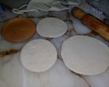 Foto del paso 4 de la receta: Empanadas caseras de carne, muy pero muy ricas ☺☺☺