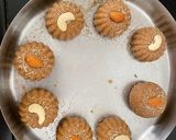 ચૂરમાના લાડુ રેસીપી સ્ટેપ6ફોટો