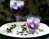 รูปขั้นตอนการทำที่ 1 ของ น้ำดอกอัญชันน้ำผึ้งมะนาว Nam Dok Anchan (Thai Style Butterfly Pea Flower Juice With Lime)