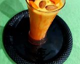 A picture of step 3 of Mango Rose Lassi.