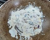 Foto del passaggio 2 della ricetta Penne con panna prosciutto e olive