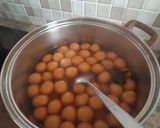Foto langkah ke 3 dari resep *Kolak cendil ubi*.