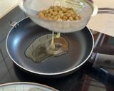 Foto del paso 1 de la receta Habitas con salchichas de pollo