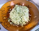 Une image de l'étape 5 de Salade de courgette, concombre, jambon blanc et feta.
