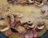 Foto del paso 5 de la receta: Hojaldre relleno de revuelto de champiñones con jamón y huevo