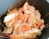 Foto del paso 2 de la receta: Bacalao en salsa marinera con gambones