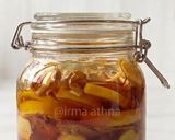 Foto langkah ke 3 dari resep Infused Honey Rhizome.