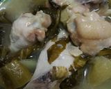 รูปขั้นตอนการทำที่ 2 ของ ต้มปีกไก่บนผักกาดดอง