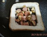 Foto langkah ke 3 dari resep Roti Panggang Toping Scramble.