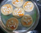 पनीर स्वीट चिली मिनी पिज़्ज़ा(Paneer Sweet chilli mini pizza recipe in hindi) रेसिपी चरण 3 फोटो