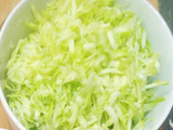 Pasta integrale al pesto di zucchine e pistacchi