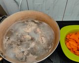 Foto langkah ke 1 dari resep Sop Tulang Ayam.