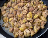 Foto del paso 4 de la receta: Pollo con salsa de soja y azúcar