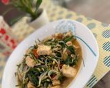 Foto langkah ke 4 dari resep Tumis mix tauge,kikil, tahu,kucai.