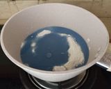 Foto langkah ke 3 dari resep Cendol Beras Bunga Telang.