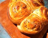 A picture of step 13 of Rose bread.