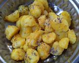 પિરો નેપાલી આલુ દમ & સેલ રોટી(dum aalu and sell roti recipe in gujarati) રેસીપી સ્ટેપ3ફોટો