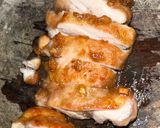 Foto langkah ke 4 dari resep Chicken Steak with Creamy Mushroom Sauce.