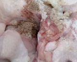 Foto langkah ke 1 dari resep Ayam Goreng Tepung.
