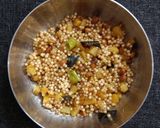 શેકેલા સાબુદાણા ની ફરાળી ખીચડી (Roasted sabudana farali khichdi recipe in Gujarati) રેસીપી સ્ટેપ3ફોટો