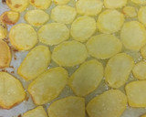 Foto del paso 7 de la receta: Lubina a la sal con patatas al vino blanco