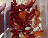Foto langkah ke 2 dari resep Telur Dadar Balado Jawa 🍳🌶.