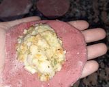 Foto del paso 6 de la receta: Empanadas caseras con masa de remolacha y relleno de choclo