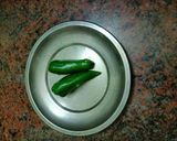 A picture of step 1 of Green coriander Chutney.