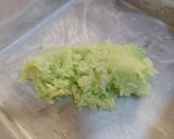 Gambar langkah 2 resipi Kuih Lopes Pandan.